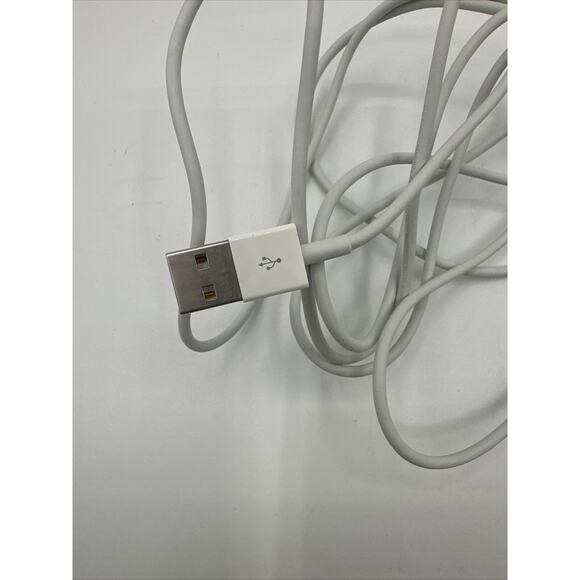 Apple Magnetic Charging Cable for Watch Series, 78", 28-5 - Picture 6 of 7